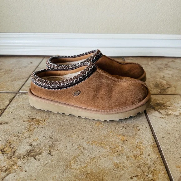 UGG Tan Suede Slip-On Clogs - Picture 3 of 9